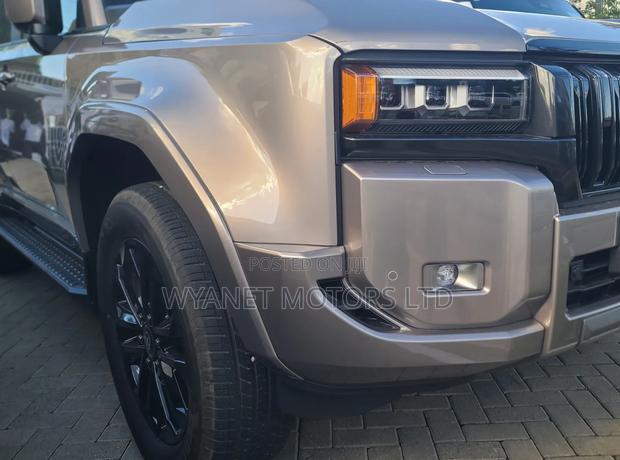 New Toyota Land Cruiser Prado 2.8 2025 Gray