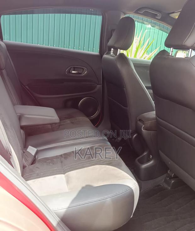 Honda Vezel 2018 Red