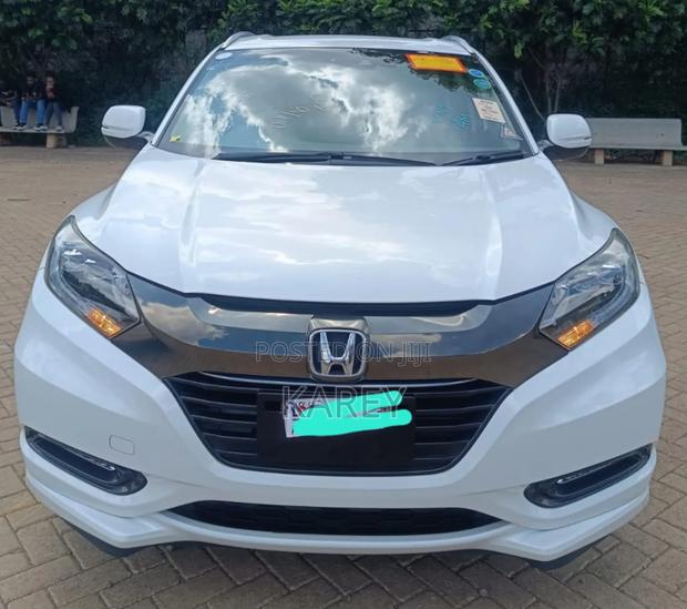 Honda Vezel 2018 White