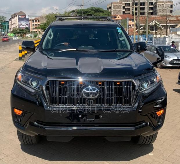 Toyota Land Cruiser Prado 2021 Black