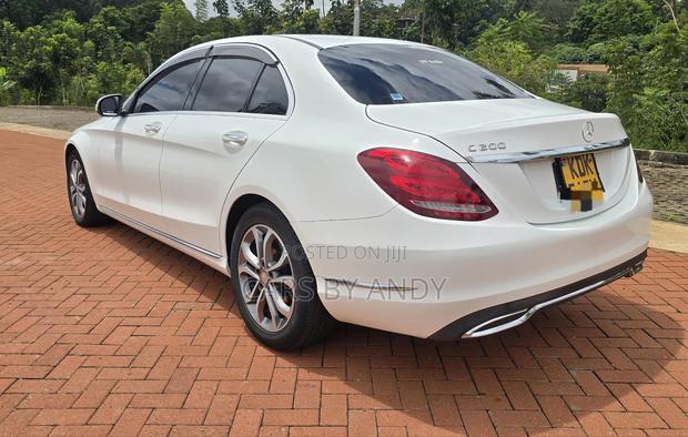 Mercedes-Benz C200 2015 White