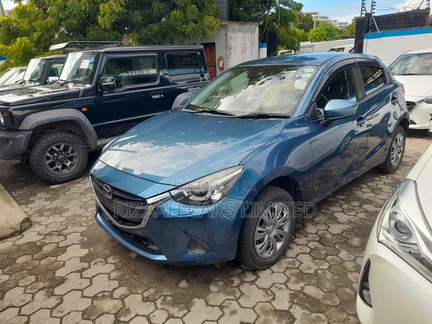Mazda Demio 2019 Blue