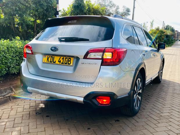 Subaru Outback 2015 Silver