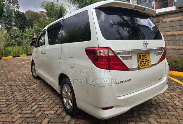 Toyota Alphard 2014 White