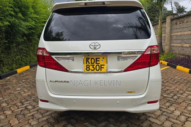 Toyota Alphard 2014 White