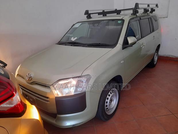 Toyota Probox 1.5 DX 4WD 2020 Green