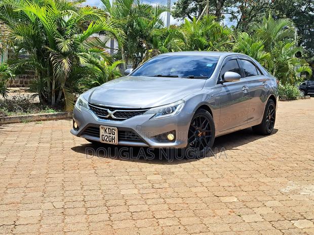 Toyota Mark X 2.5 AWD 2015 Gray