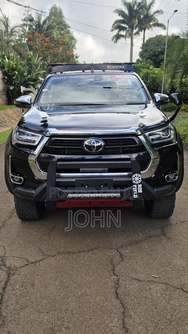Toyota Hilux Revo Double Cab Deisel 2.4 AWD 2021 Black