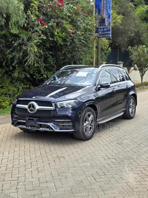 Mercedes-Benz GLE-Class GLE 400d 4MATIC 2020 Blue