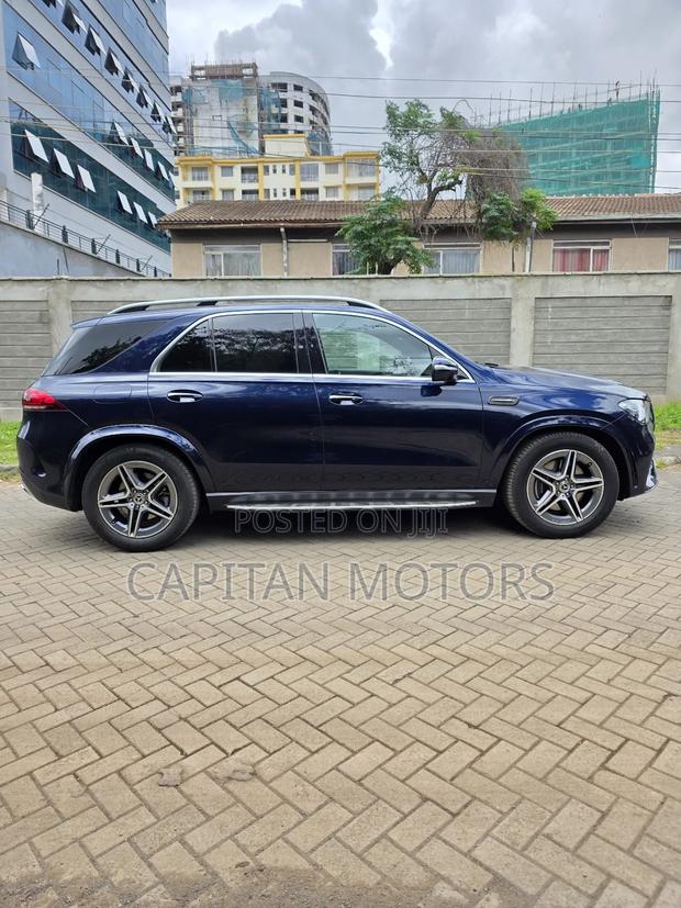 Mercedes-Benz GLE-Class GLE 400d 4MATIC 2020 Blue