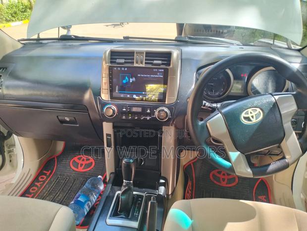 Toyota Land Cruiser Prado 3.0 TD 2010 White