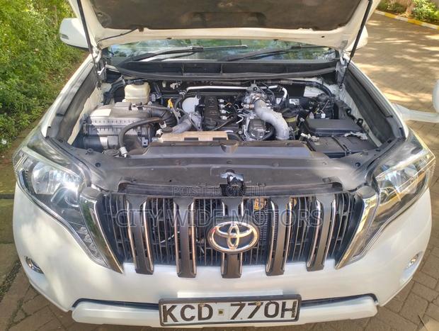 Toyota Land Cruiser Prado 3.0 TD 2010 White
