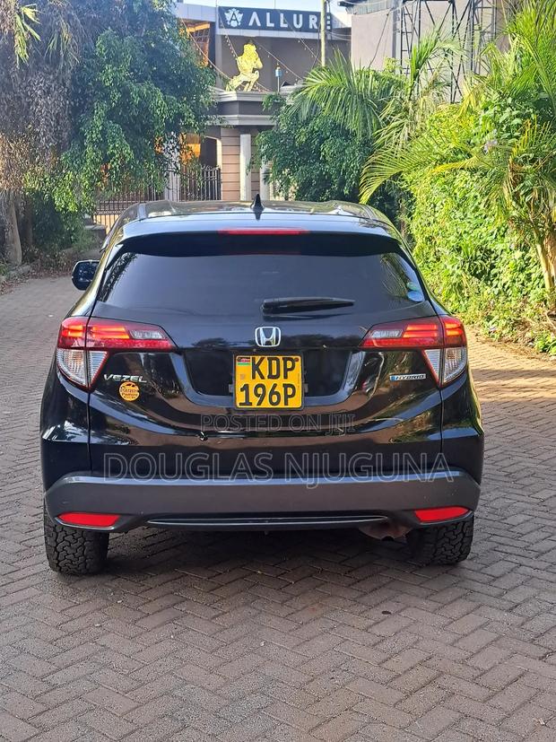 Honda Vezel 1.5 Hybrid 2WD 2016 Black