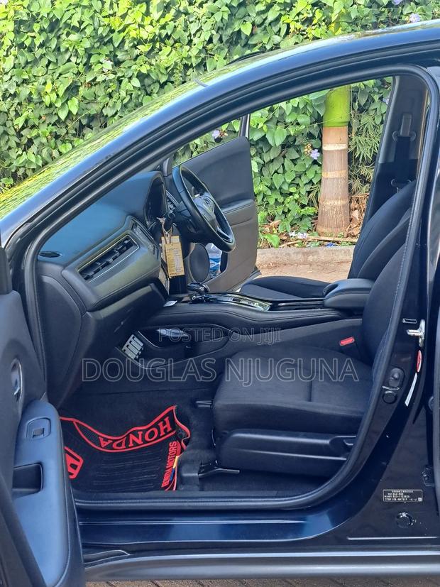 Honda Vezel 1.5 Hybrid 2WD 2016 Black