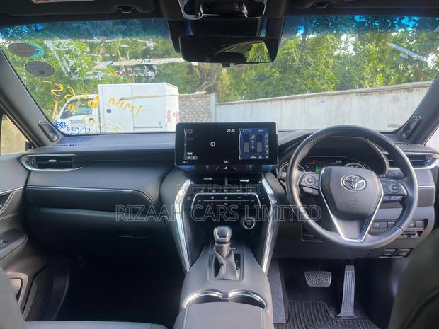 Toyota Harrier 2.0 2020 Black
