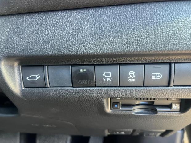 Toyota Harrier 2.0 2020 Black