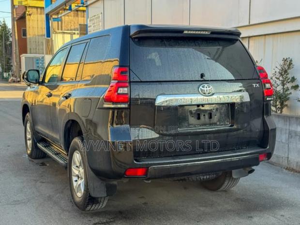 Toyota Land Cruiser Prado 2.7 2020 Black