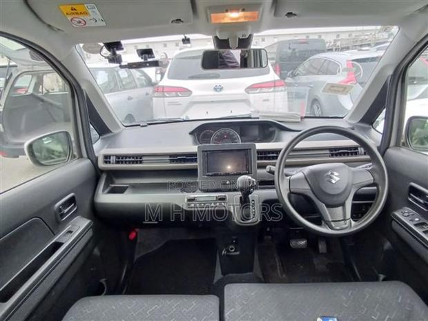 Suzuki Wagon R 2021 Silver