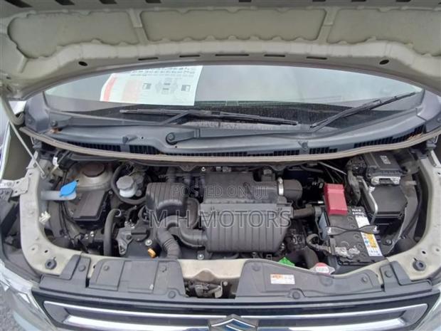 Suzuki Wagon R 2021 Silver