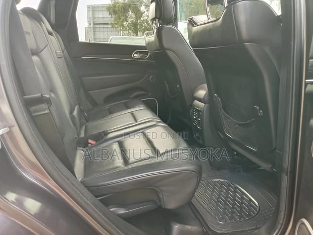 Jeep Grand Cherokee 2013 Gray