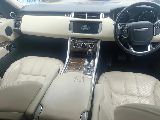 Land Rover Range Rover Sport HSE 2018 Blue