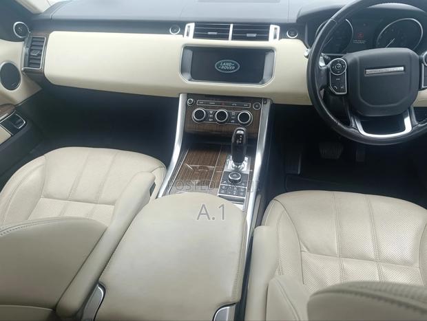 Land Rover Range Rover Sport HSE 2018 Blue