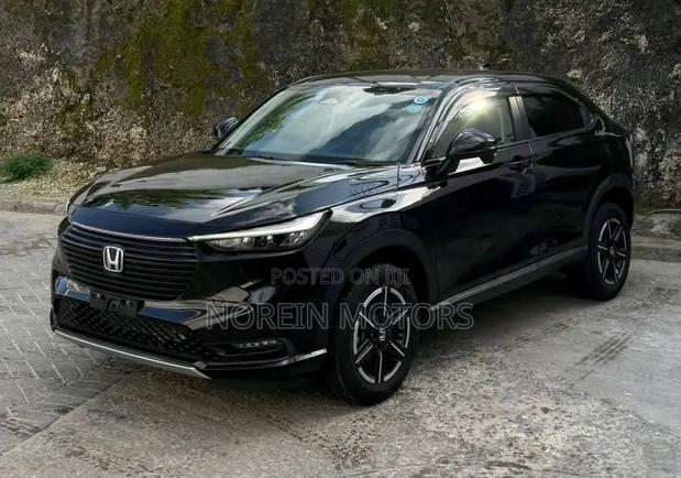Honda Vezel 2018 Matt Black