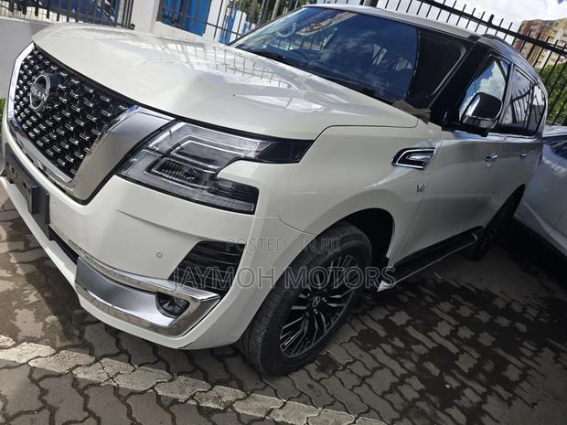Nissan Patrol 2020 White