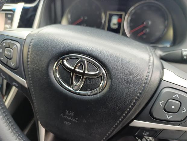 Toyota Harrier 2018 Black
