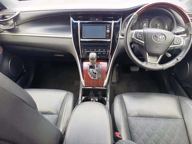 Toyota Harrier 2018 Black