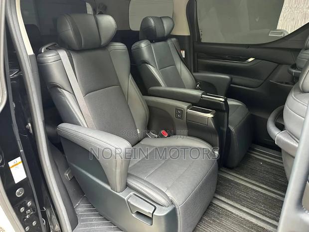Toyota Alphard 2018 Matt Black