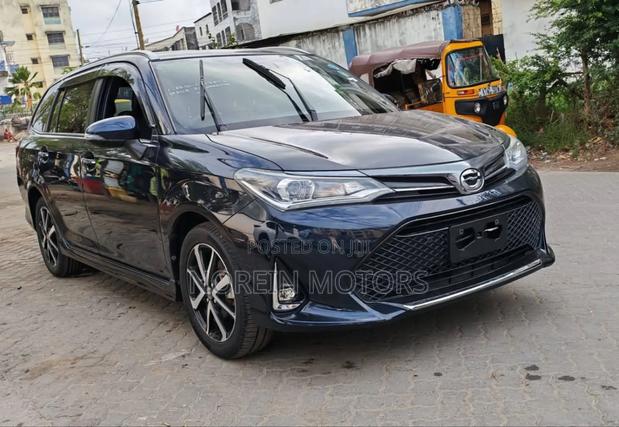 Toyota Corolla Fielder 2017 Blue