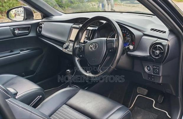 Toyota Corolla Fielder 2017 Blue