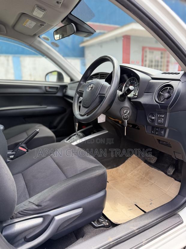 Toyota Corolla Fielder 1.5 Petrol AWD 2018 White