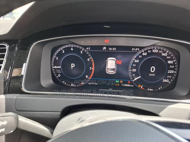 Volkswagen Golf 1.4T TSI FWD 2020 Black