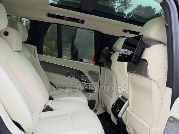 Land Rover Range Rover Vogue 2022 Matt Black