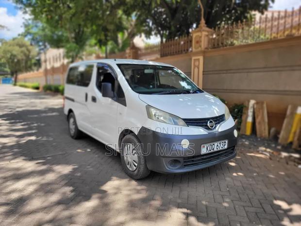 Nissan NV200 2017 White