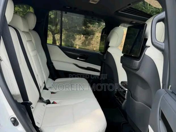 Lexus LX 2020 Pearl