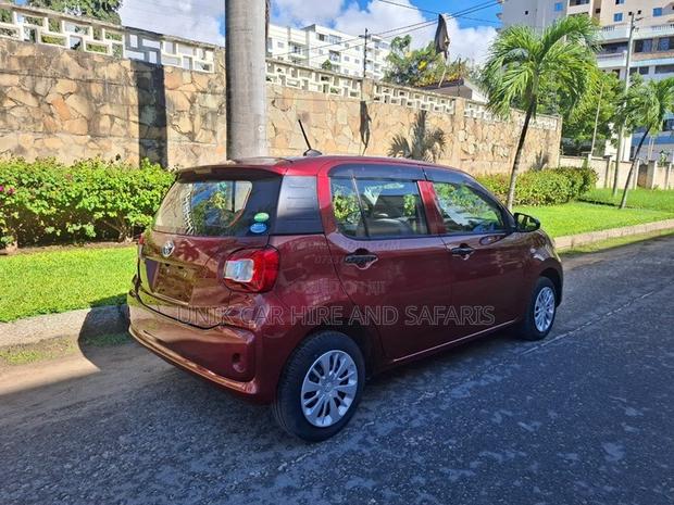 Toyota Passo 1.0 FWD 2020 Red