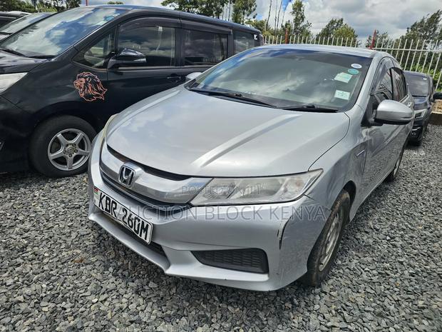 Honda Grace 1.5 Hybrid AWD 2017 Silver