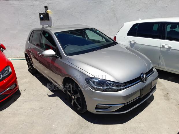 Volkswagen Golf 2019 Silver