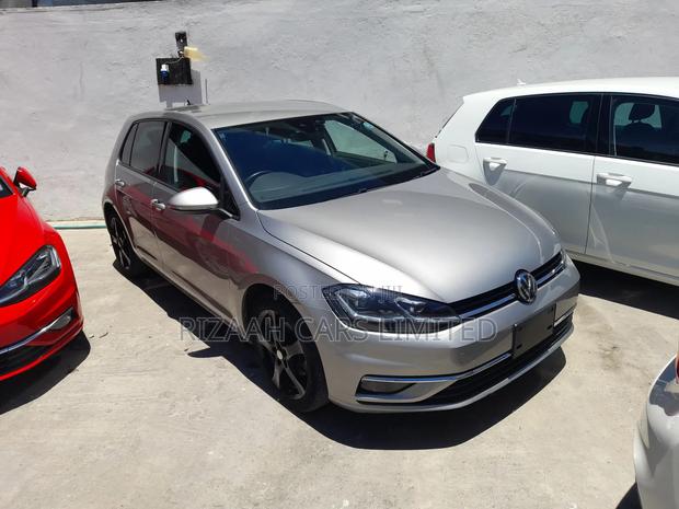 Volkswagen Golf 2019 Silver