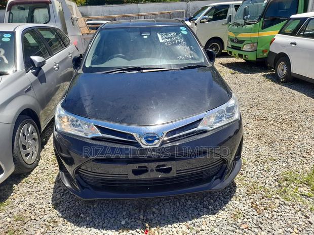 Toyota Corolla Fielder 1.5 Hybrid FWD 2018 Black