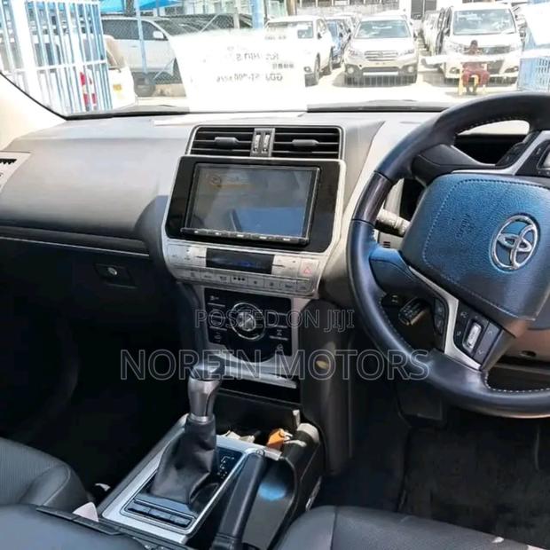 Toyota Land Cruiser Prado 2020 Silver