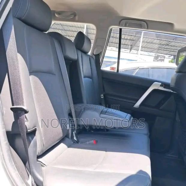Toyota Land Cruiser Prado 2020 Silver