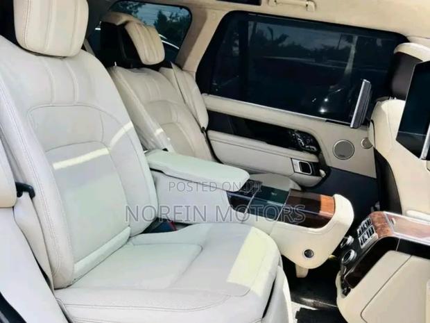 Land Rover Range Rover Vogue 2019 Matt Black