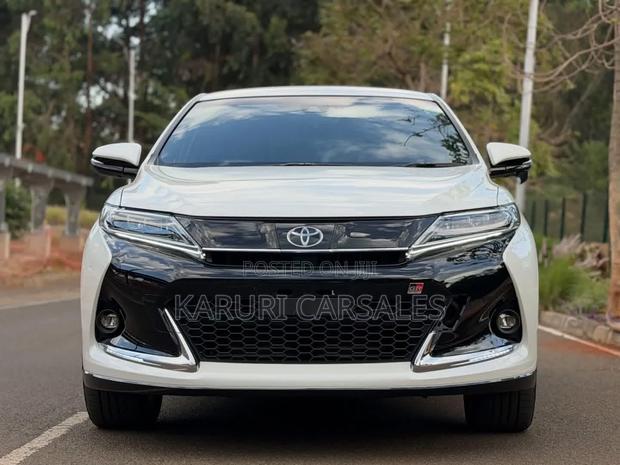 Toyota Harrier 2.0 Turbo GR Sport 2018 White