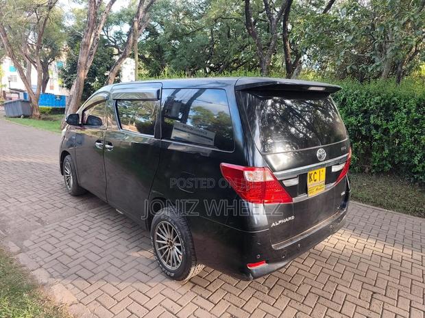 Toyota Alphard 3.5 Petrol AWD 2013 Black