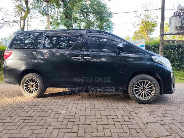 Toyota Alphard 3.5 Petrol AWD 2013 Black
