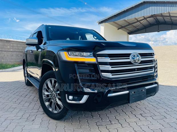 Toyota Land Cruiser 2023 Black